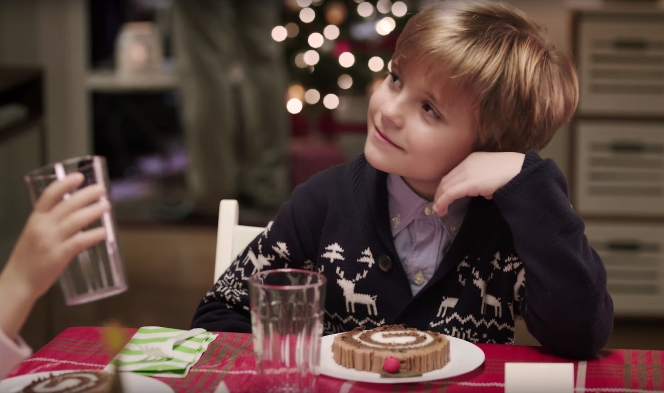 On craque pour la nouvelle publicité de Noël du Lait