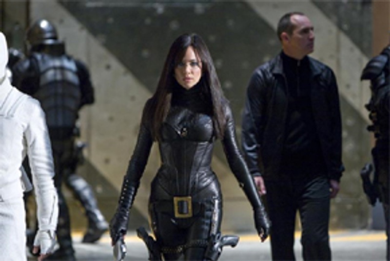 Sienna Miller dans G.I. Joe : Rise of Cobra