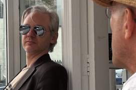 Une scène du film We Steal Secrets: The Story of WikiLeaks