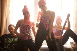 Une scène du film Spring Breakers Une scène du film Spring Breakers
