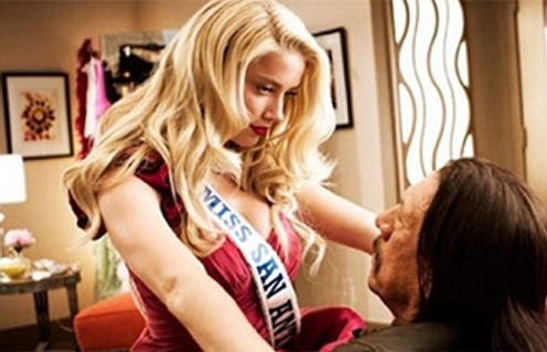Amber Heard et Danny Trejo dans Machete Kills