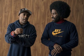 Une scène du film BlacKkKlansman Une scène du film BlacKkKlansman