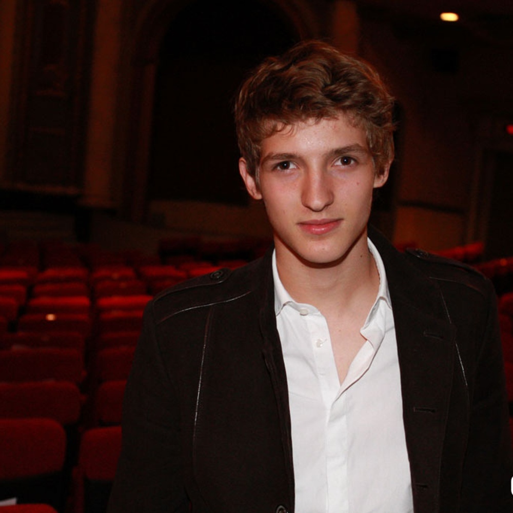 Sur le tapis rouge du film Les amours imaginaires