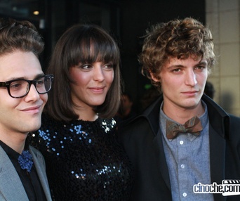 Sur le tapis rouge du film Les amours imaginaires