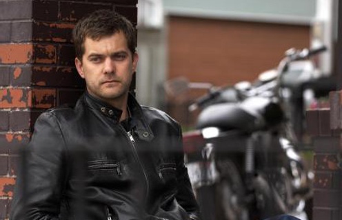Joshua Jackson dans One Week