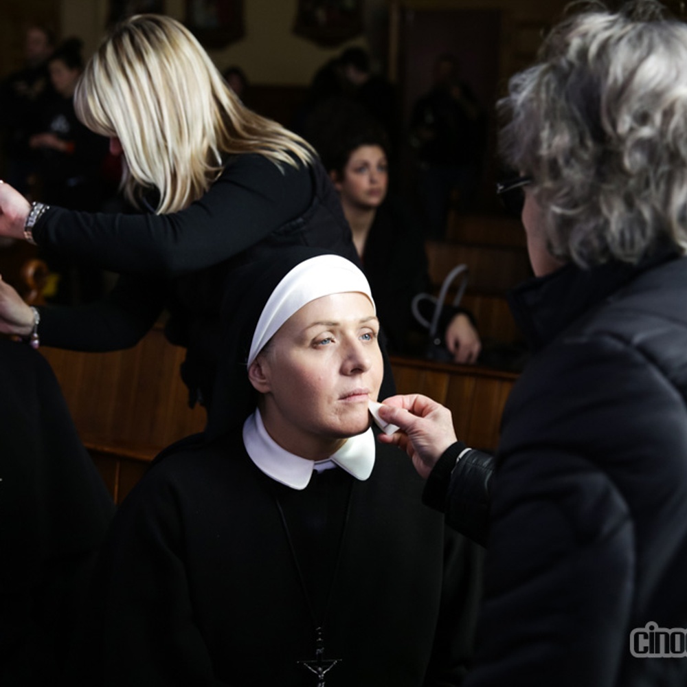 Sur le plateau de La passion d'Augustine