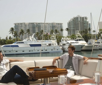 Une scène du film Runner Runner
