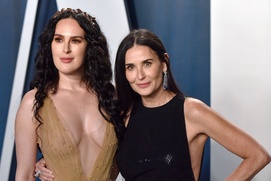 Sur le tapis rouge du party Vanity Fair des Oscars 2020
