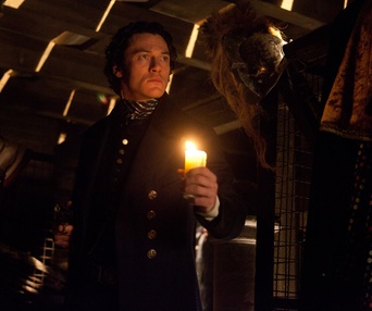 Une scène du film The Raven