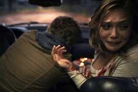 Une scène du film Silent House Une scène du film Silent House