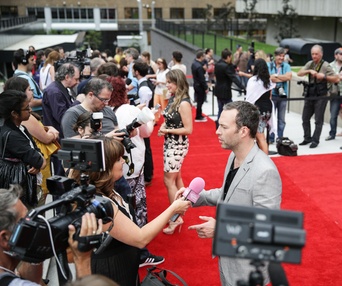 Sur le tapis rouge de Le vrai du faux