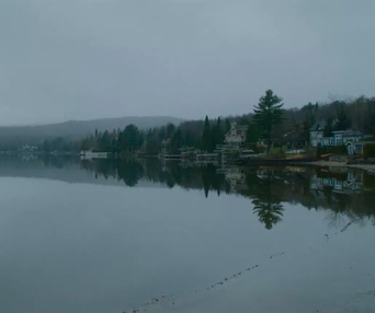 Une scène du film Everything Outside