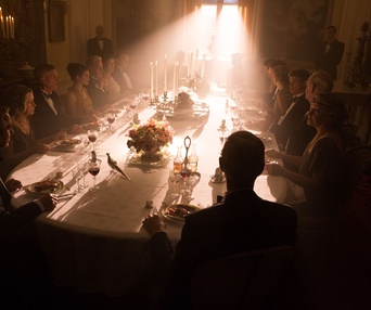 Une scène du film The Conductor