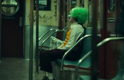 Pré-bande-annonce en anglais