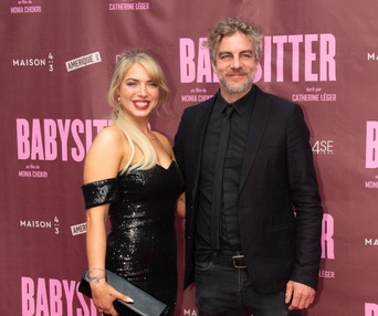 Sur le tapis rouge du film Babysitter