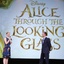 Mia Wasikowska et Sean Bailey à l'Expo D23 2015