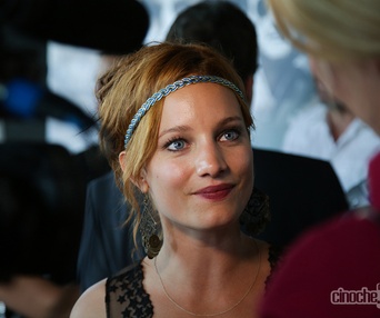 Sur le tapis rouge deLac mystère