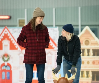 Une scène du film Happiest Season