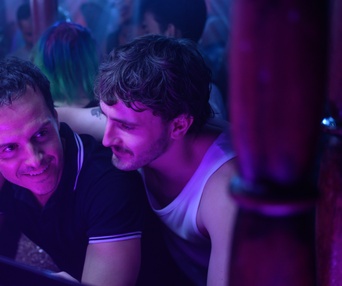 Une scène du film All of Us Strangers
