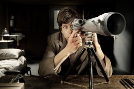 Une scène du film The Double