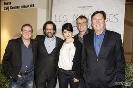 Sur le tapis rouge du film Les mauvaises herbes