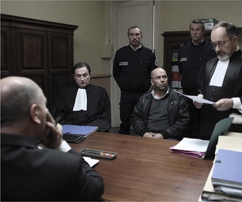 Une scène du film Présumé coupable
