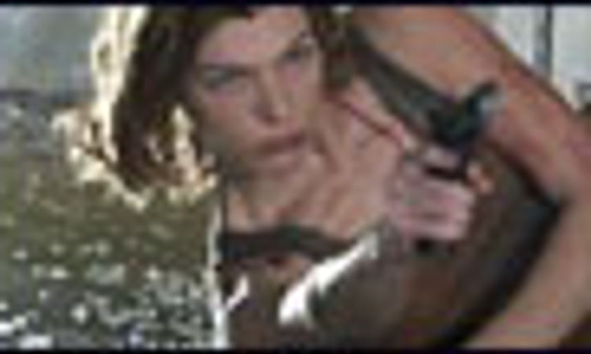 L'actrice Milla Jovovich sera une strip-teaseuse alcoolique