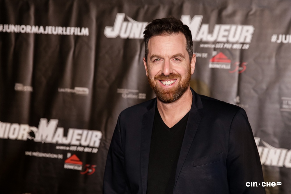 Sur le tapis rouge du film Junior majeur