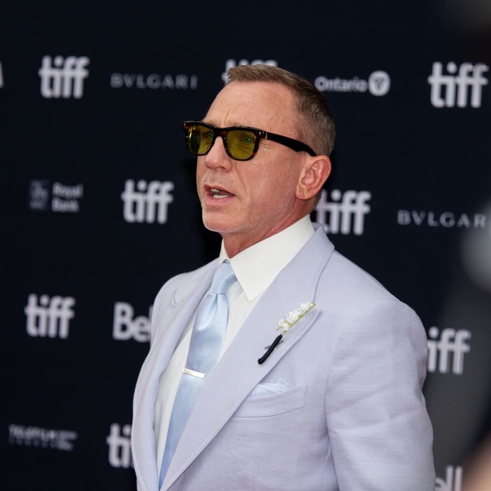Sur le tapis rouge du film Glass Onion: A Knives Out Mystery