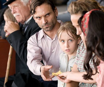 Une scène du film Elle s'appelait Sarah