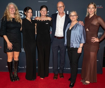 Première du film Seule au front (Out Standing)