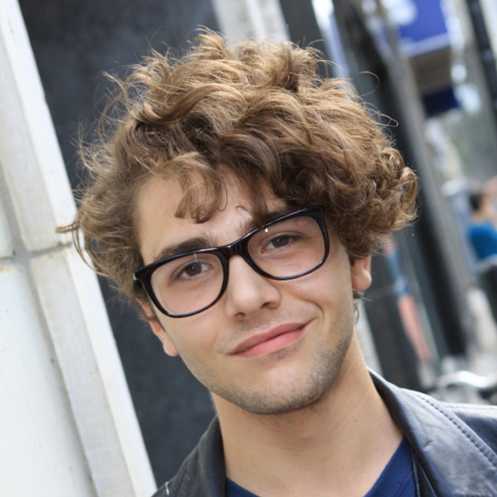 Xavier Dolan sur le tapis rouge de Les grandes chaleurs