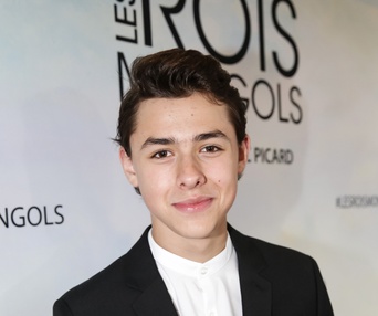Sur le tapis rouge du film Les rois mongols