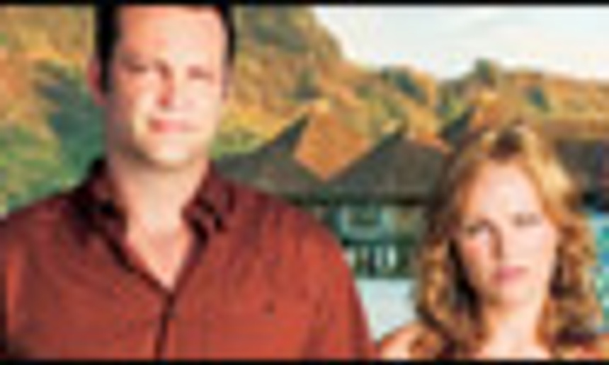 Affiche en français de la comédie Couples en vacances