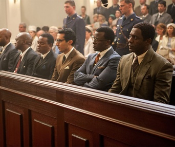 Une scène du film Mandela: Long Walk to Freedom