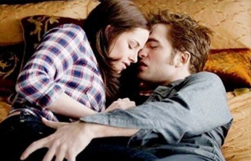 Kristen Stewart et Robert Pattinson dans le film The Twilight Saga: Eclipse