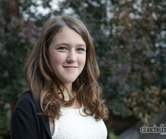 Sur le tapis rouge de Une jeune fille