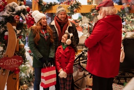 Une scène du film Falling for Christmas Une scène du film Falling for Christmas