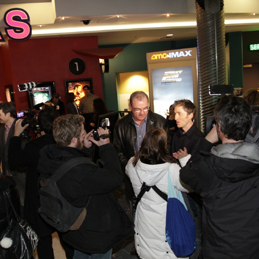 À la première du film Le colis