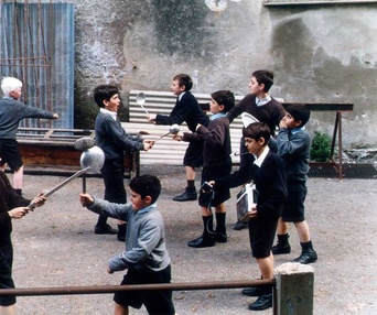 Une scène du film Rouge comme le ciel