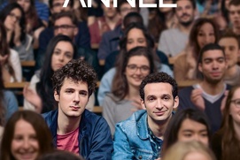 Affiche du film Première année Affiche du film Première année