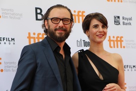 Sur le tapis rouge du film The Drop Sur le tapis rouge du film The Drop