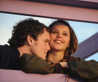 Une scène du film Like Crazy
