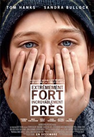 Extrêmement fort et incroyablement près