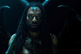 Une scène du film Maleficent: Mistress of Evil Une scène du film Maleficent: Mistress of Evil