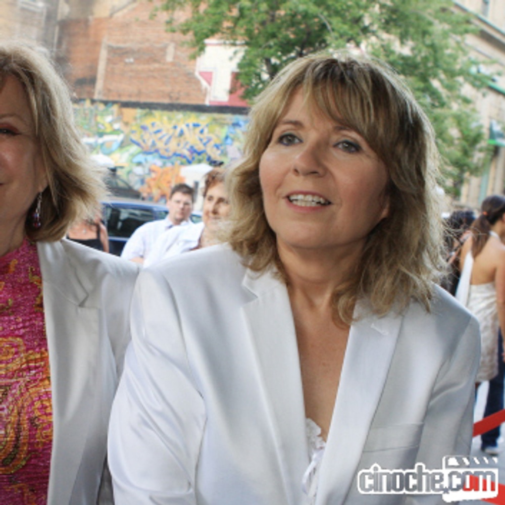 Denise Filiatrault sur le tapis rouge de Les grandes chaleurs