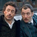 Robert Downey Jr. et Jude Law dans le film Sherlock Holmes
