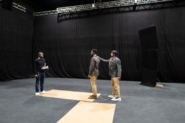 Une scène du film Black Box Une scène du film Black Box
