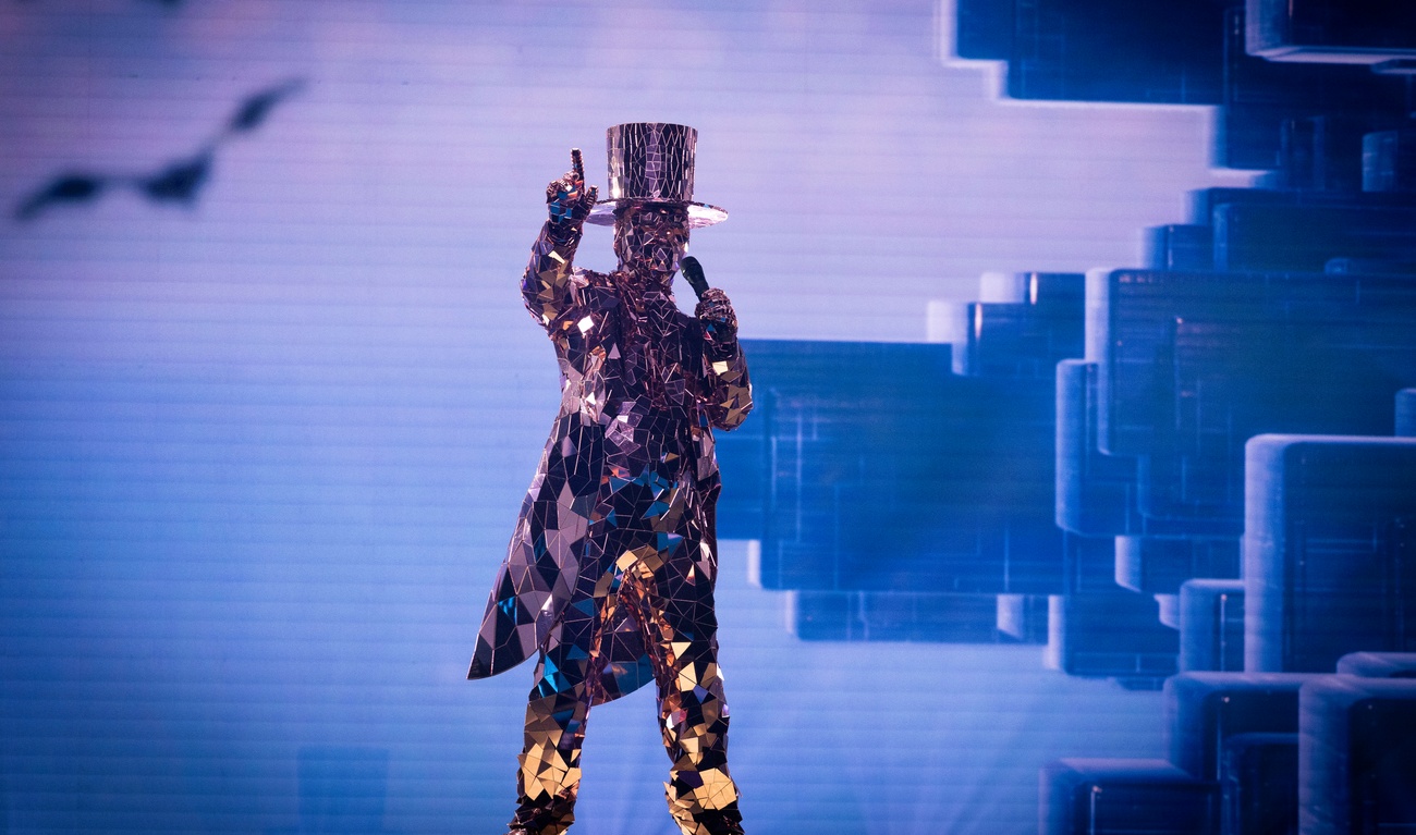 Image de l'article « Chanteurs masqués» : Qui se cache sous l'Homme de miroirs?
