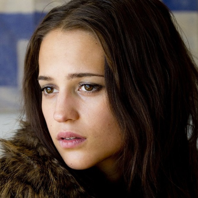 Alicia Vikander